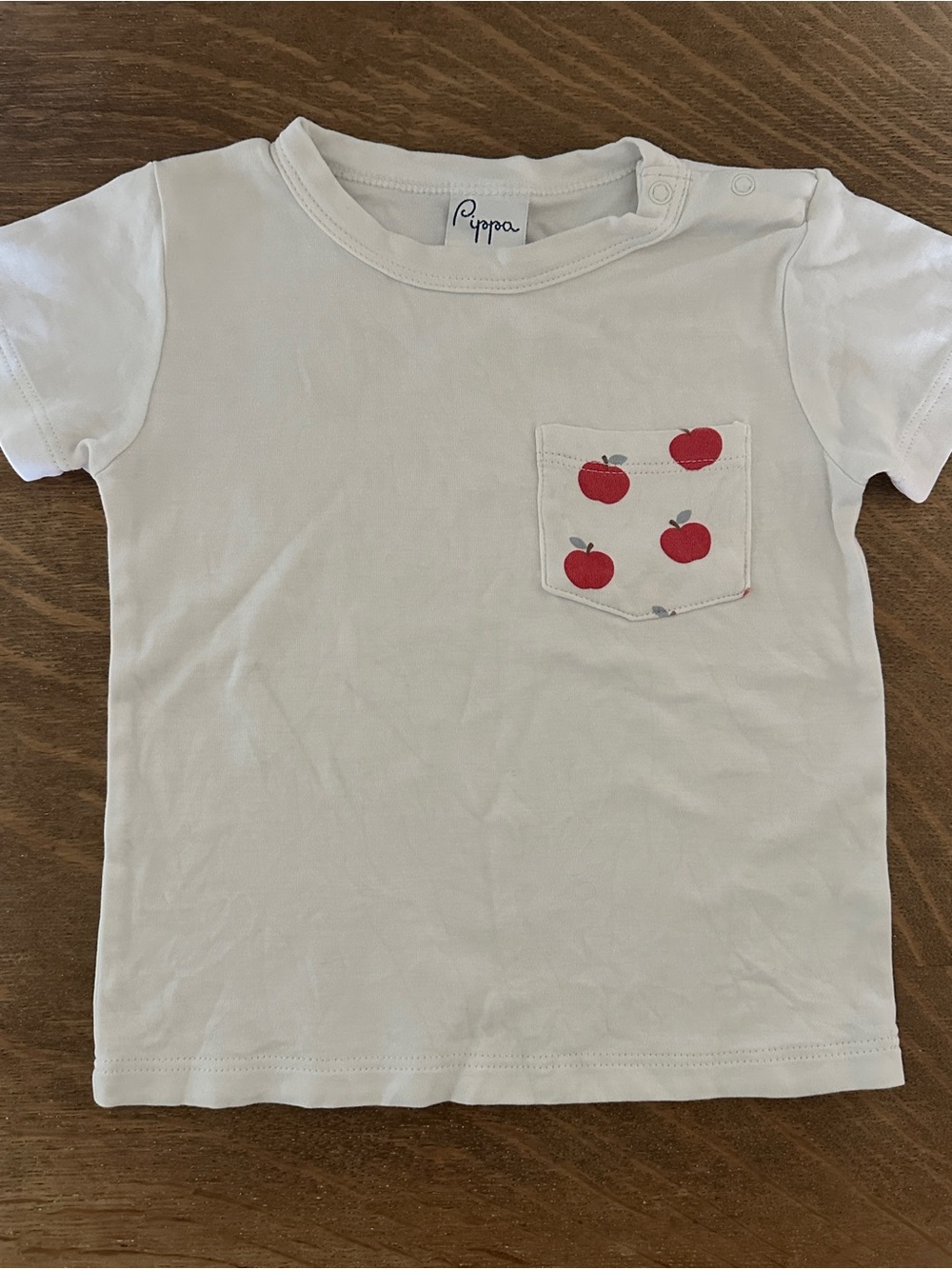 Pippa White Short-Sleeve Tee with Red Apple Pocket - Kids